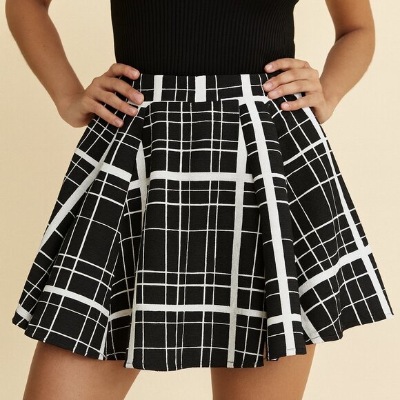 Alya Flared Mini Skirt Size Small EUC - Picture 1 of 8